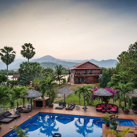 Villa Vedici Kampot Esterno foto