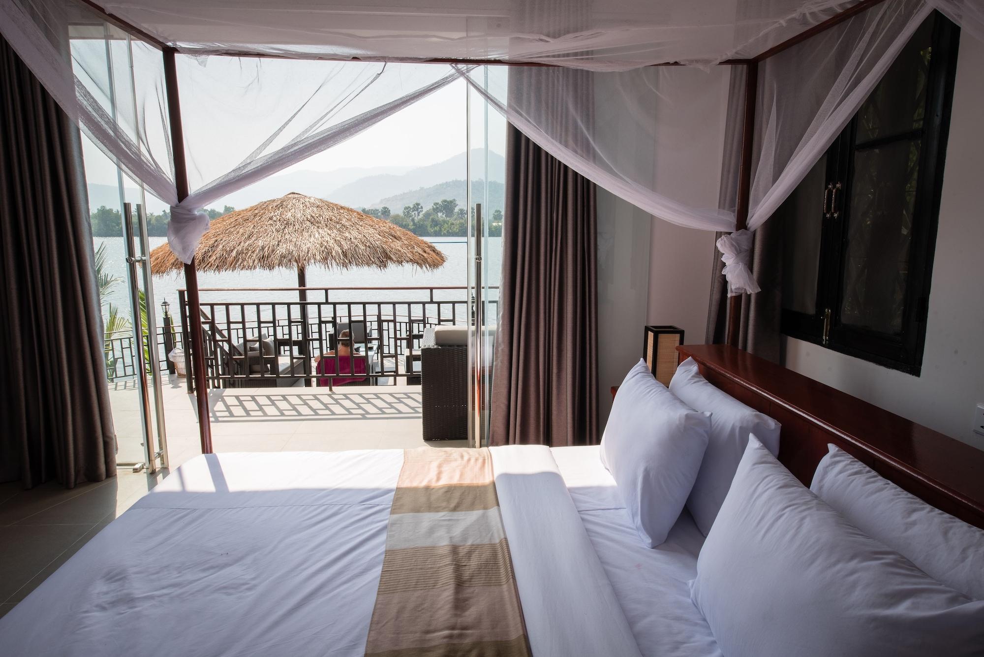 Villa Vedici Kampot Esterno foto