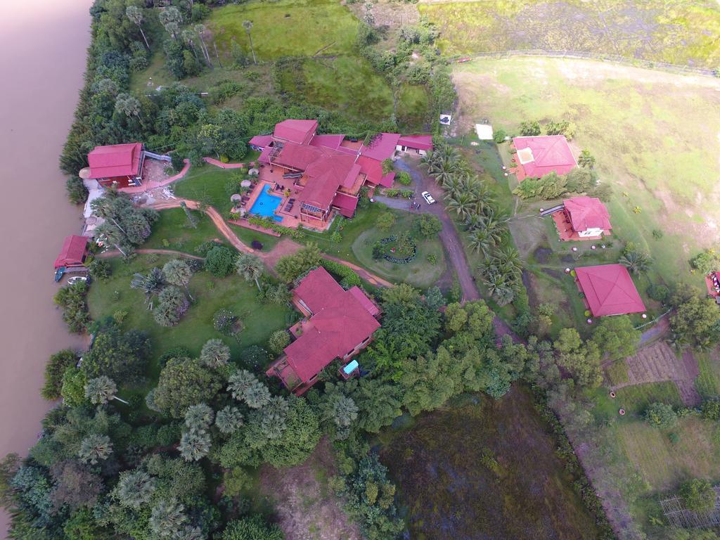Villa Vedici Kampot Esterno foto