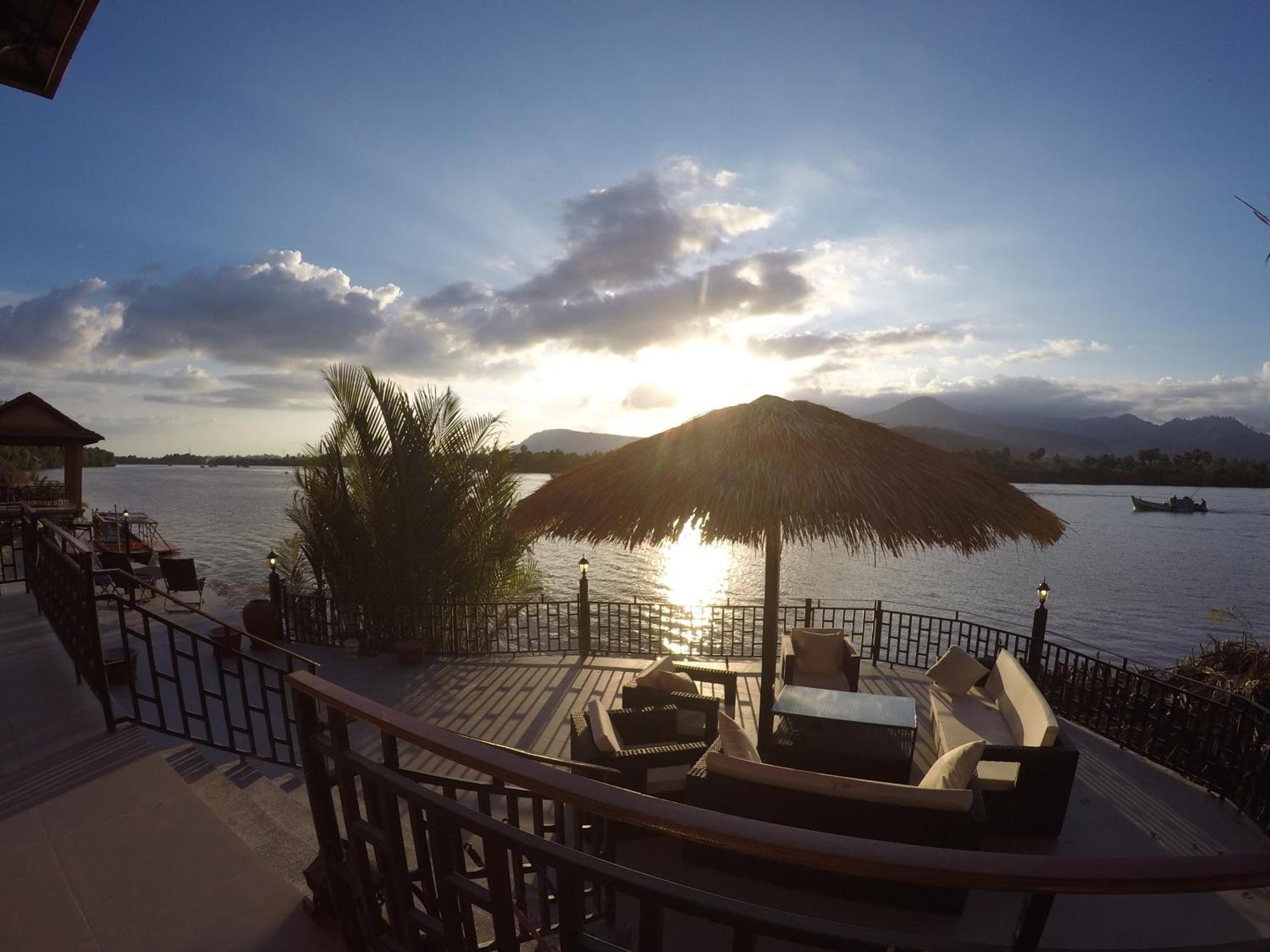 Villa Vedici Kampot Esterno foto