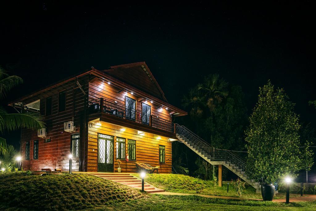 Villa Vedici Kampot Esterno foto