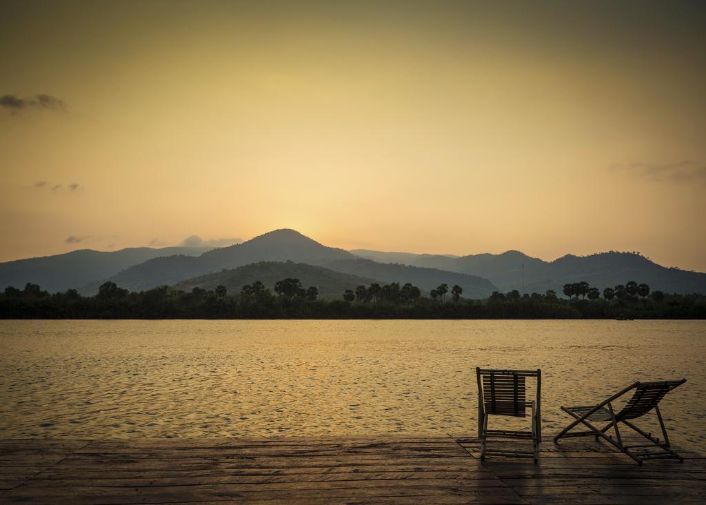 Villa Vedici Kampot Esterno foto